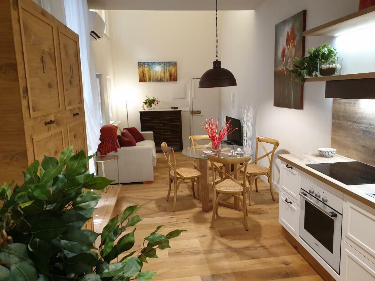 Four Elements Apartments カターニア エクステリア 写真